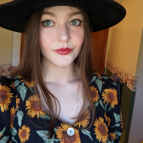 Meet your Posher, Jamie - Picture 3 of 4